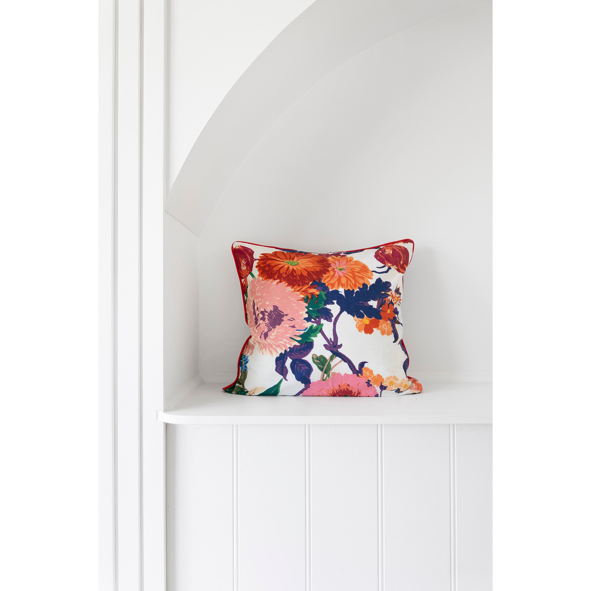 Mexican Painter Pillow Case, Frida Floral Decorative Cushion, Mexican Painter Art Garden Country - WHITE ANTHRO