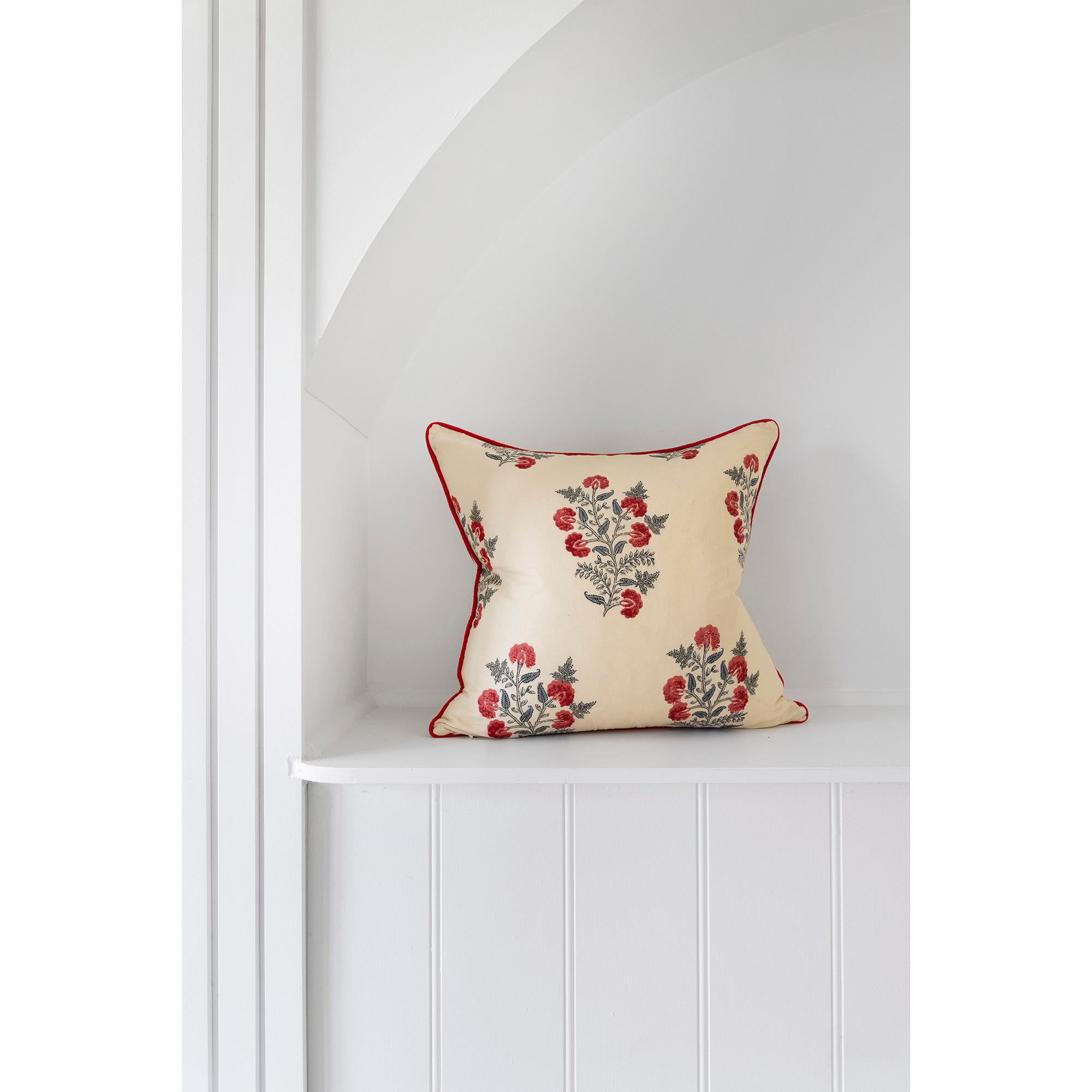 Mexican Painter Pillow Case, Frida Floral Decorative Cushion, Mexican Painter Art Garden Country - Block Print Floral