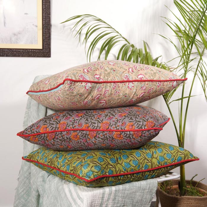 Mexican Painter Pillow Case, Frida Floral Decorative Cushion, Mexican Painter Art Garden Country Mexico Muertes Cushion Cover CC103