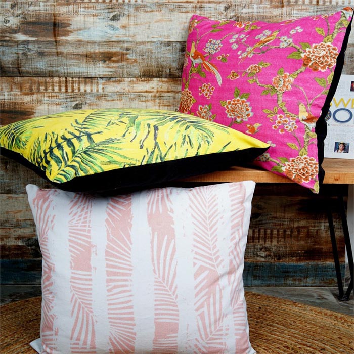 Mexican Painter Pillow Case, Frida Floral Decorative Cushion, Mexican Painter Art Garden Country Mexico Muertes Cushion Cover CC63