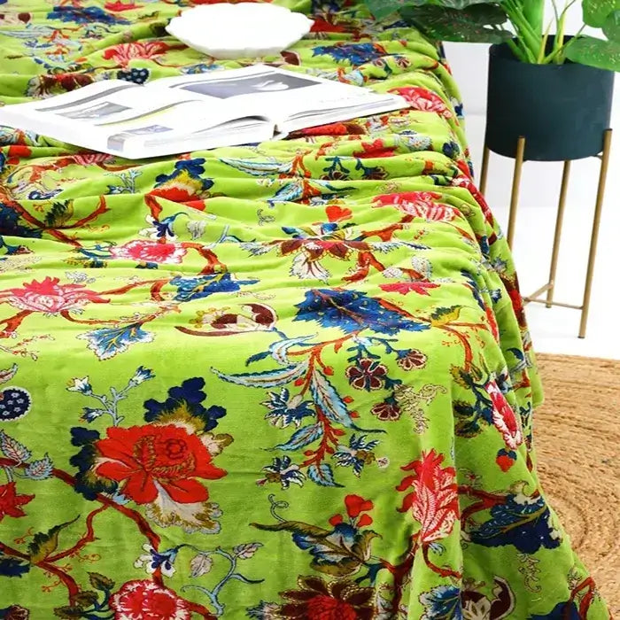 Velvet Quilt Cotton Quilt Patchwork Quilt Handamade Red Velvet Quilt Floral Quilt Comforter Bedspread Quilt Blanket Bedcover Indian