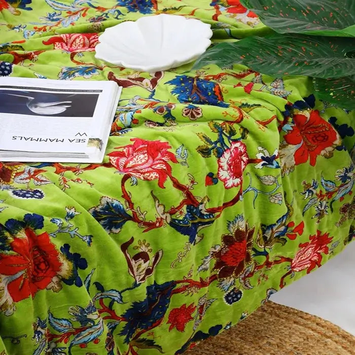 Velvet Quilt Cotton Quilt Patchwork Quilt Handamade Red Velvet Quilt Floral Quilt Comforter Bedspread Quilt Blanket Bedcover Indian