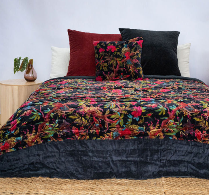 Luxurious Velvet Garden bird and botanical quilt bedding