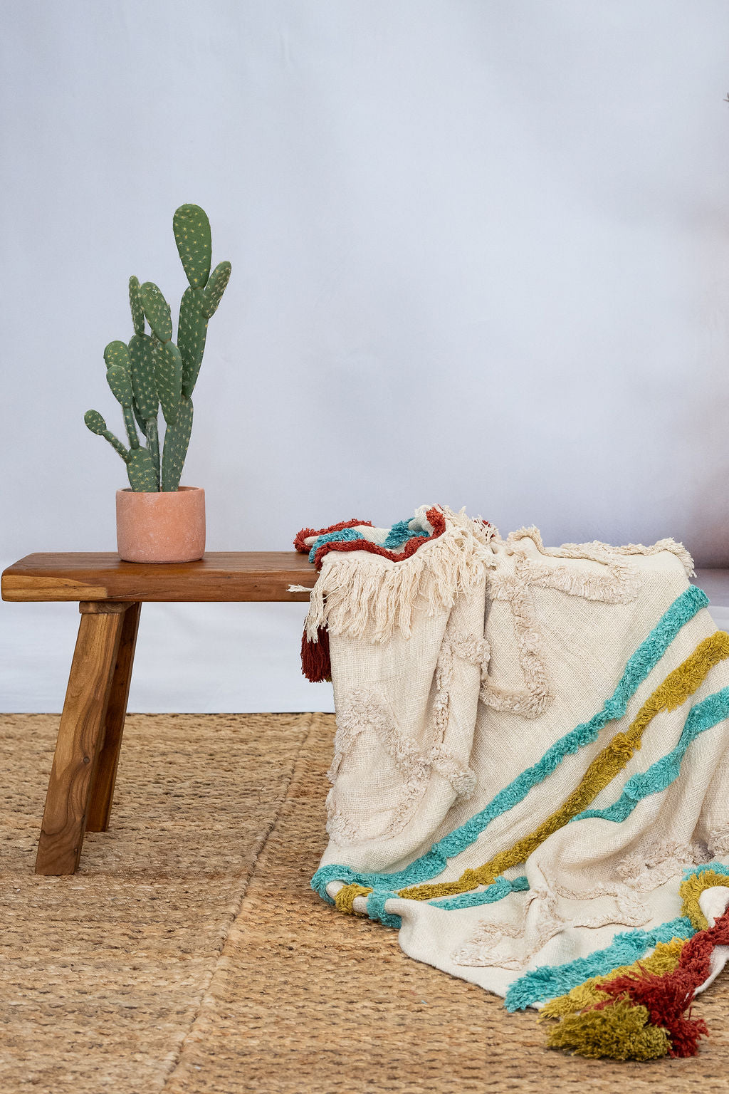 Handwoven cotton tassel blanket for cozy home decor