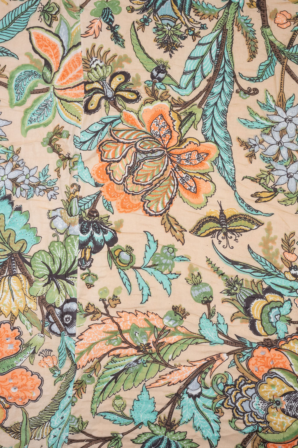 Reversible Floral Paradise cotton bed quilt in elegant floral design