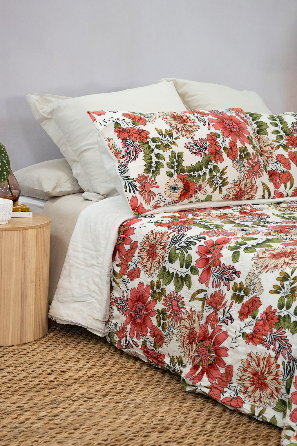 Craftluxe King Size Cotton Quilt with Coral Floral Design