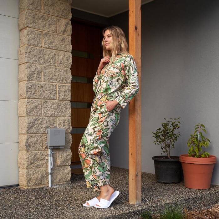 PJ SET LOUNGEWEAR SLEEPWEAR PYJAMAS Includes 4 sizes S,M,L,XL PJ8