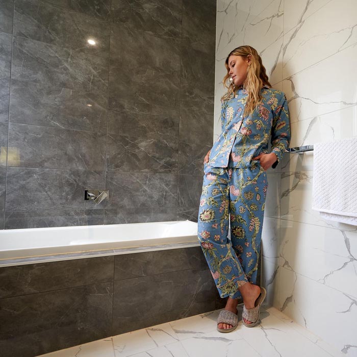 PJ Set Lounge Wear Multi Coloured Includes 4 Sizes - S,M,L,XL PJ21